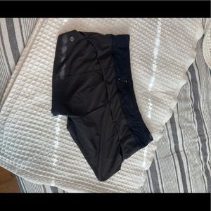 Lululemon speed up mid-rise lined short